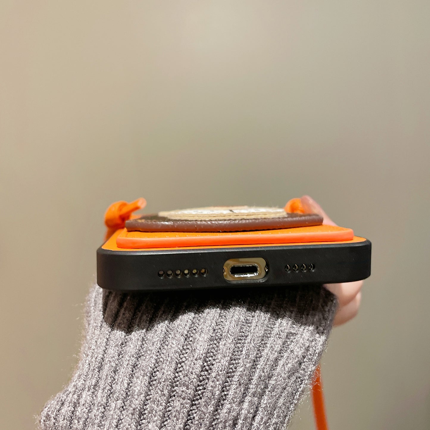 Oriseeasy iPhone case 3D lion card holder crossbody with long strap